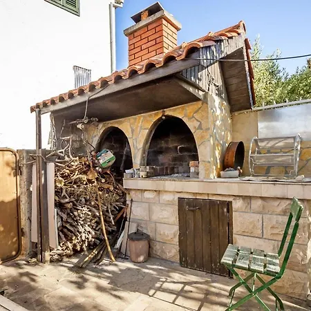 Apartment Josip
