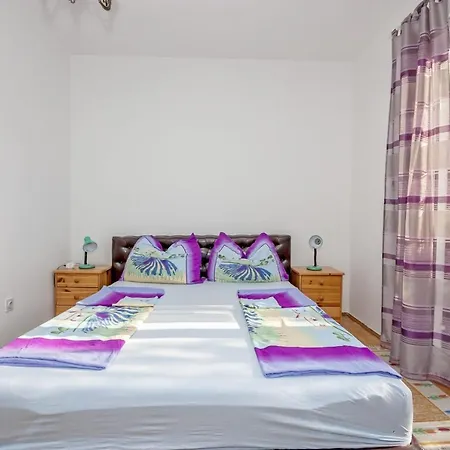 Apartment Josip *